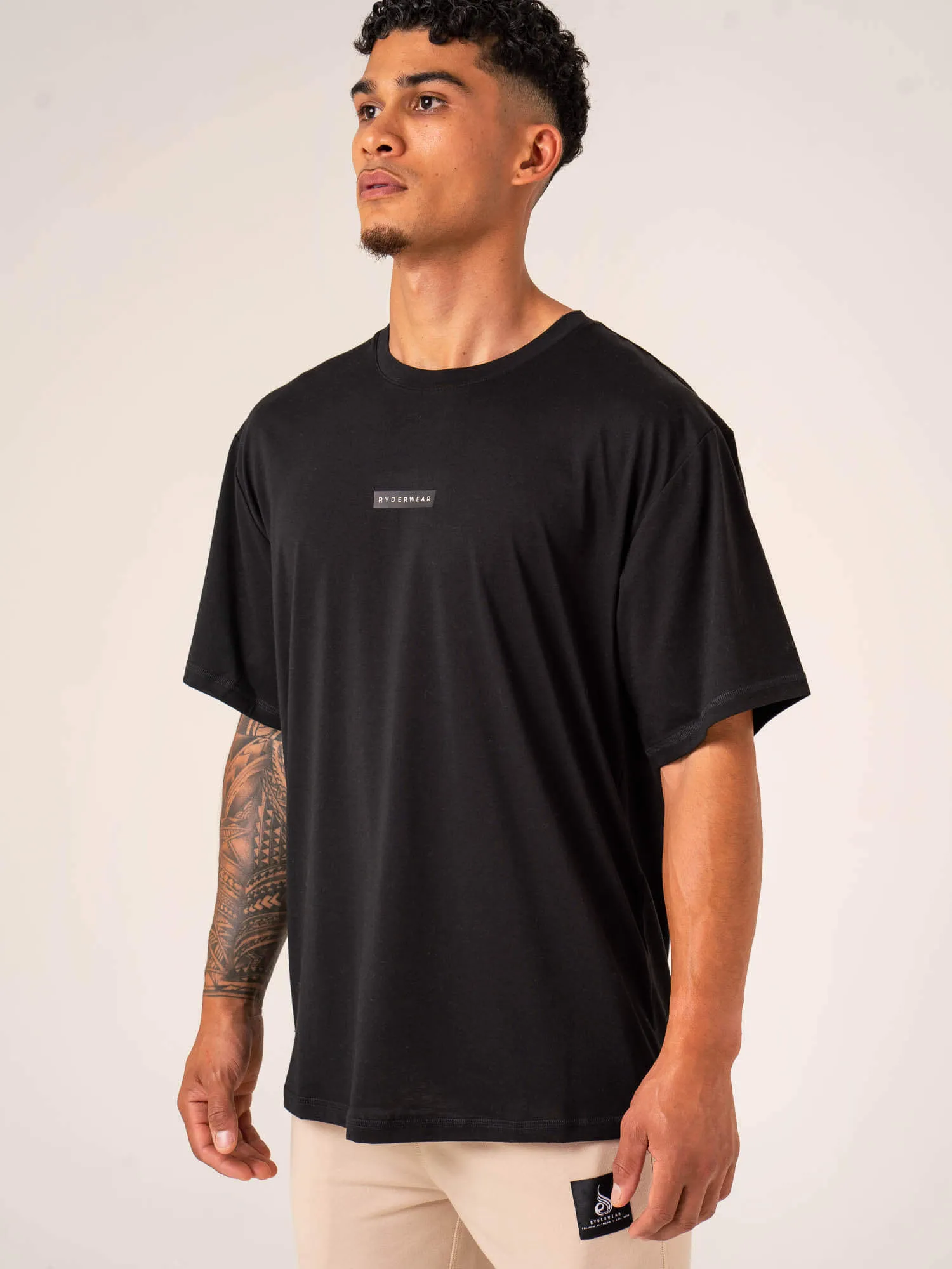 Cozy Comfort Design Washable fabric Terrain T-Shirt - Black