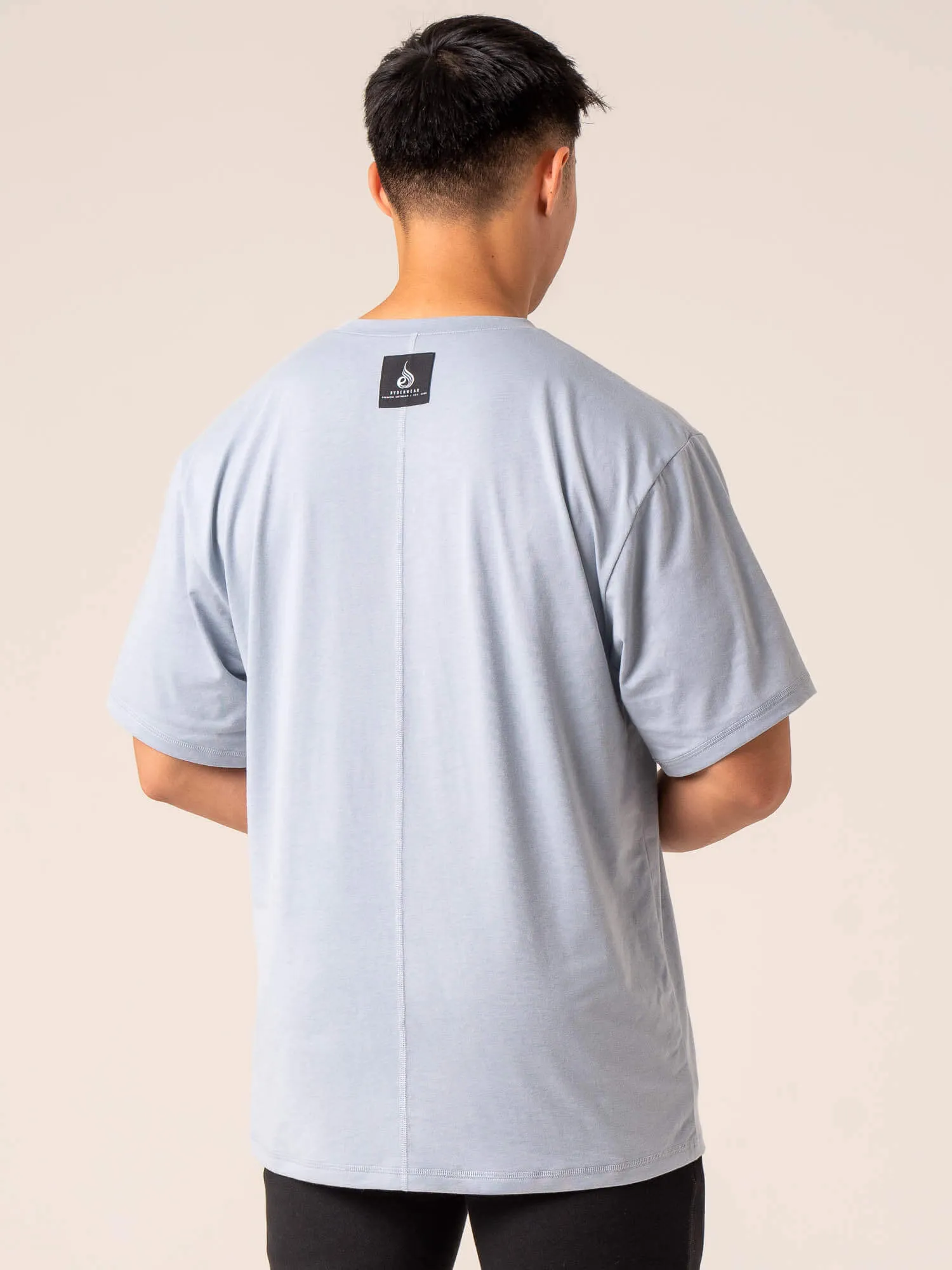 Fresh Outfit Versatile Layer Terrain T-Shirt - Ice Blue