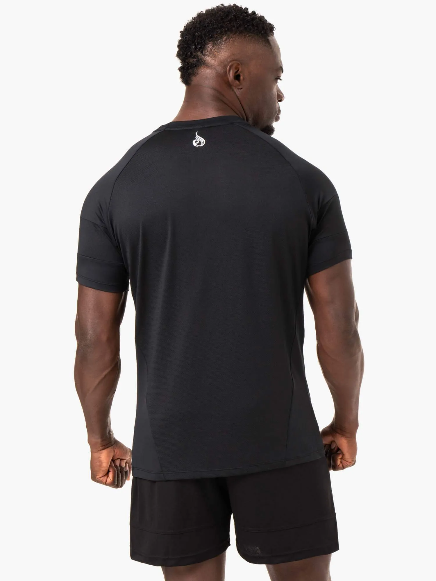 Action Mesh T-Shirt - Black Outdoor Fashion