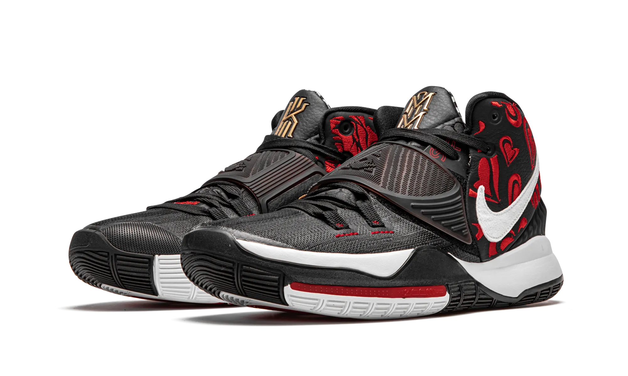 Kyrie 6 SR "Sneaker Room - Mom - Black" Dynamic Fit System