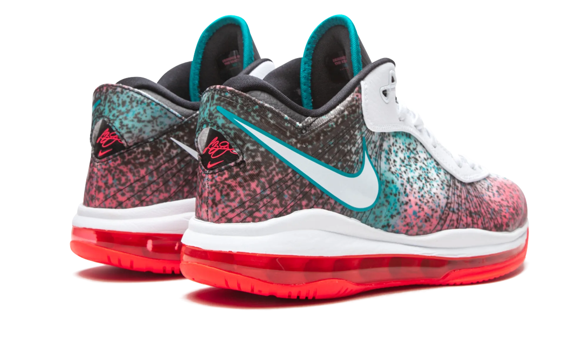 Comfortable Fitment Neutral Stride Design LeBron 8 V2 Low "Miami Nights 2021"