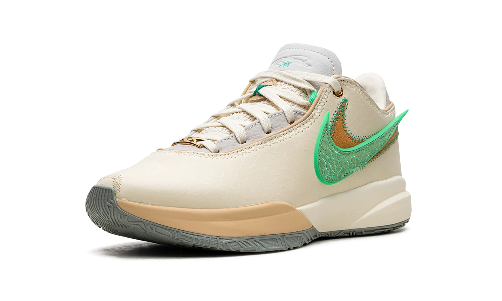 Power Boost Lightweight Performance Nike LeBron 20 "FAMU x APB - Coconut Milk"
