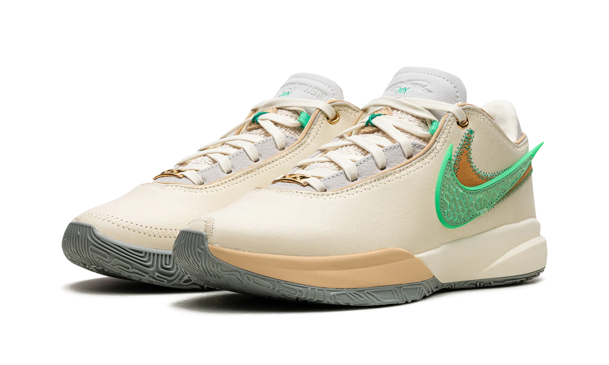 Sneakers Modern Design Nike LeBron 20 "FAMU x APB - Coconut Milk"