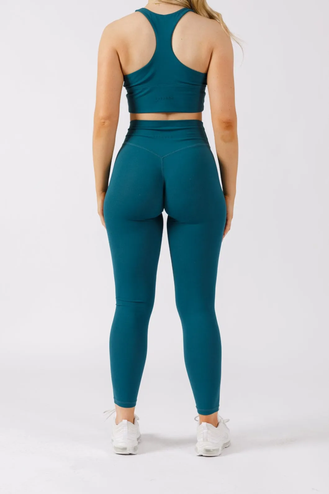 Matte Finish Perfect Design UltraLux Curve Contour Sculptseam? Legging Monolith