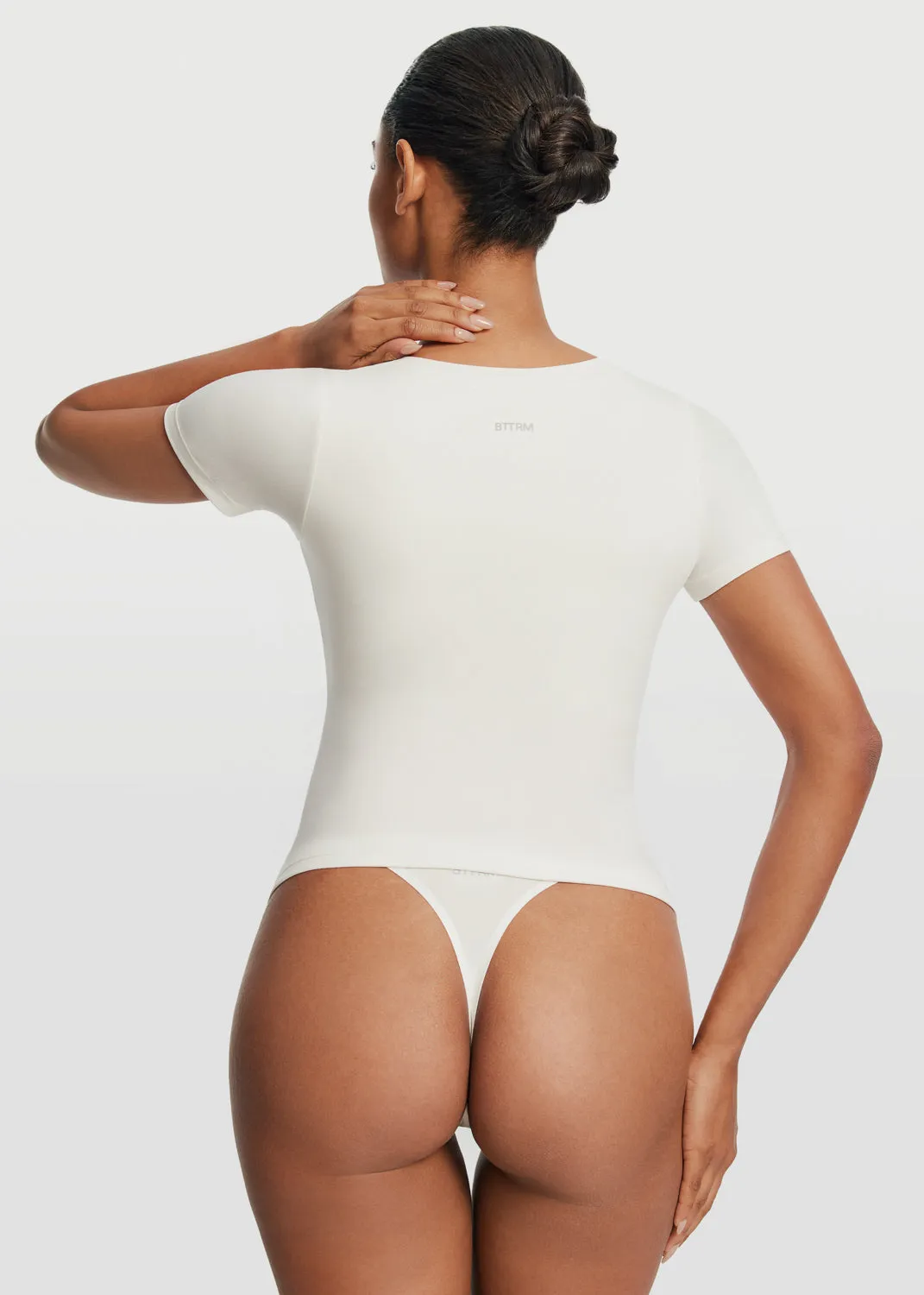 Seasonal Layering V-Neck T-shirt