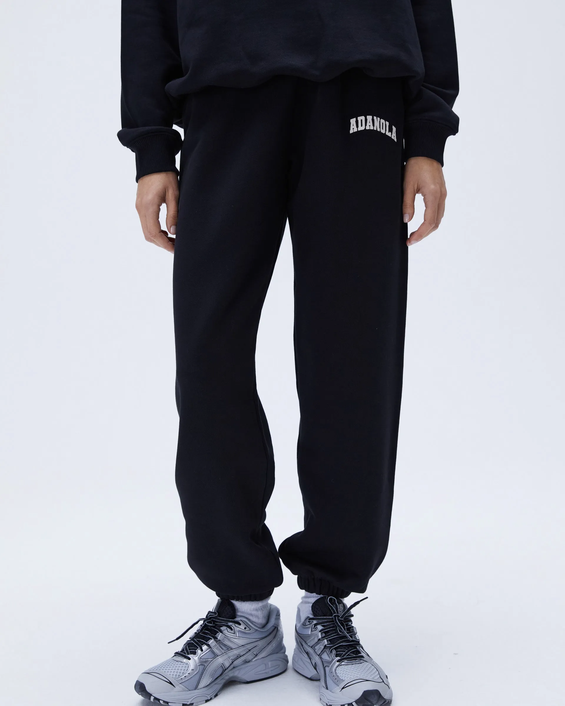 Varsity Sweatpants - Black Basic Utility Smart Fit