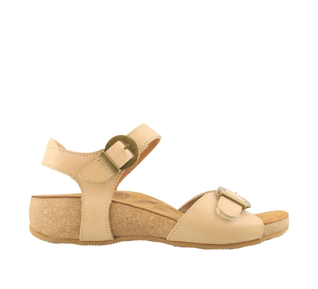 Vera - Nude Bacteria Inhibiting Liner