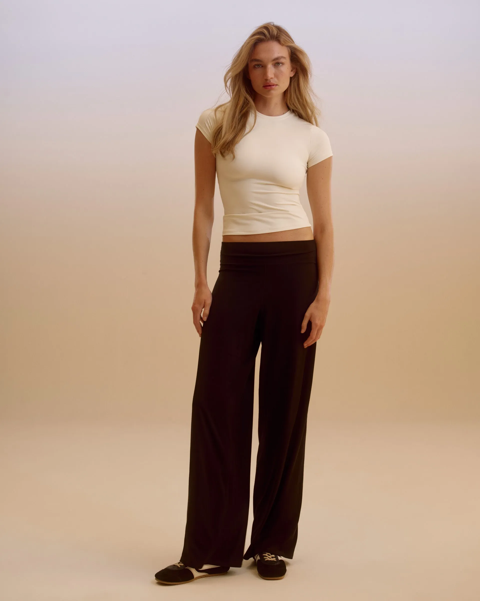 Comfort Control Bi Stretch Fabric Wide Leg Yoga Pant - Black