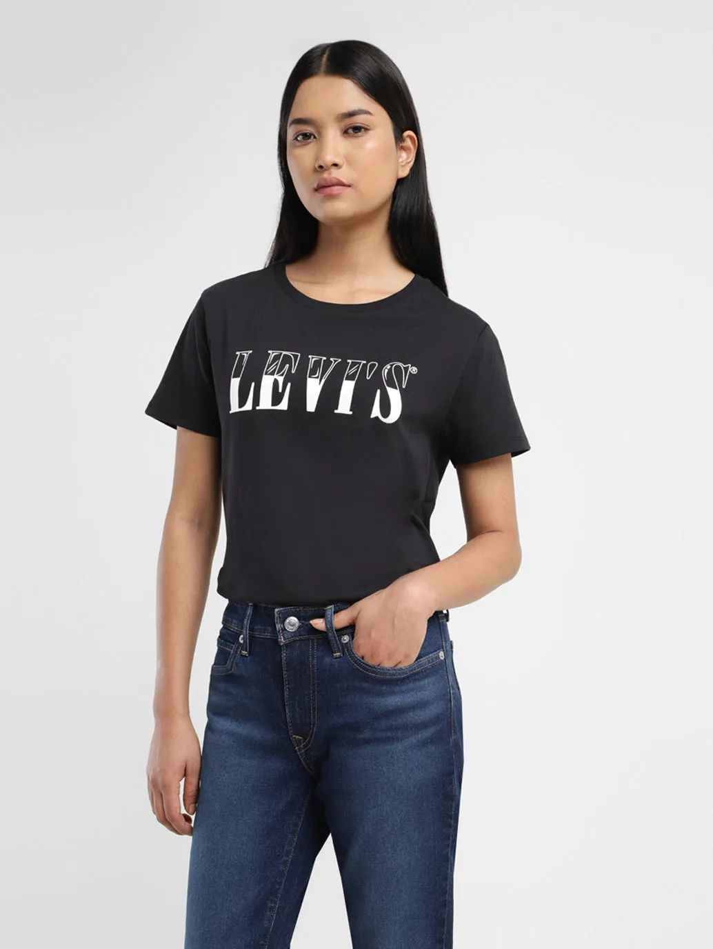 Workout Sleek Performance Wear Women's Brand Logo Crew Neck T-shirt