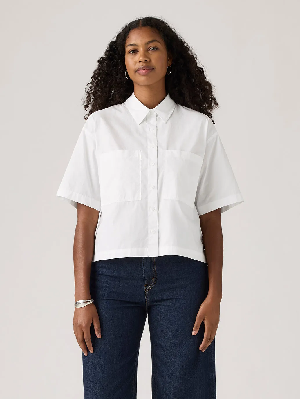 Luxury Feel Women's Harlie Short-Sleeve Cropped Shirt