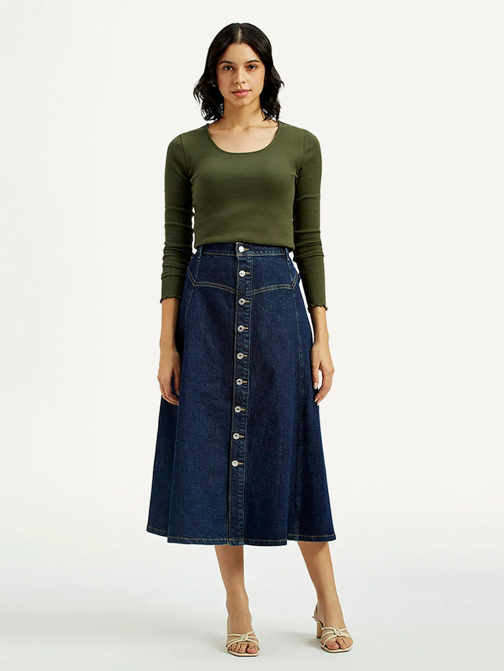 Women's Mid Rise Regular Fit Denim Skirt Texture Shot