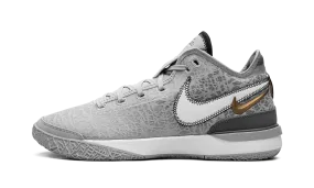 Breathability Feature Airy Design Zoom LeBron NXXT Gen "Wolf Grey Metallic Gold"